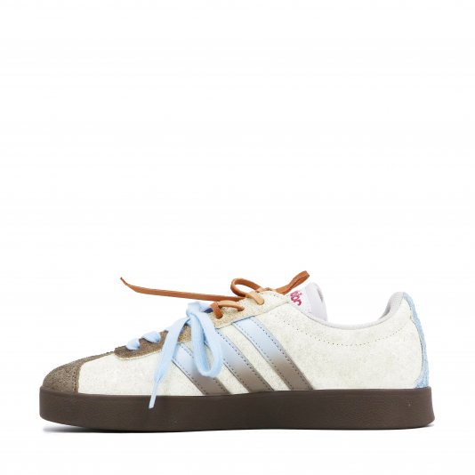 [ CUSTOM ] VL Court 2.0 Dachshund Barking Milkshake/Blue Clouds/Better Scarlet